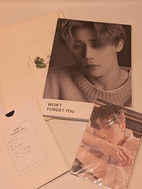 K-Pop Photobook Set - 'Won't Forget You' with Photo Card - Black & Cream